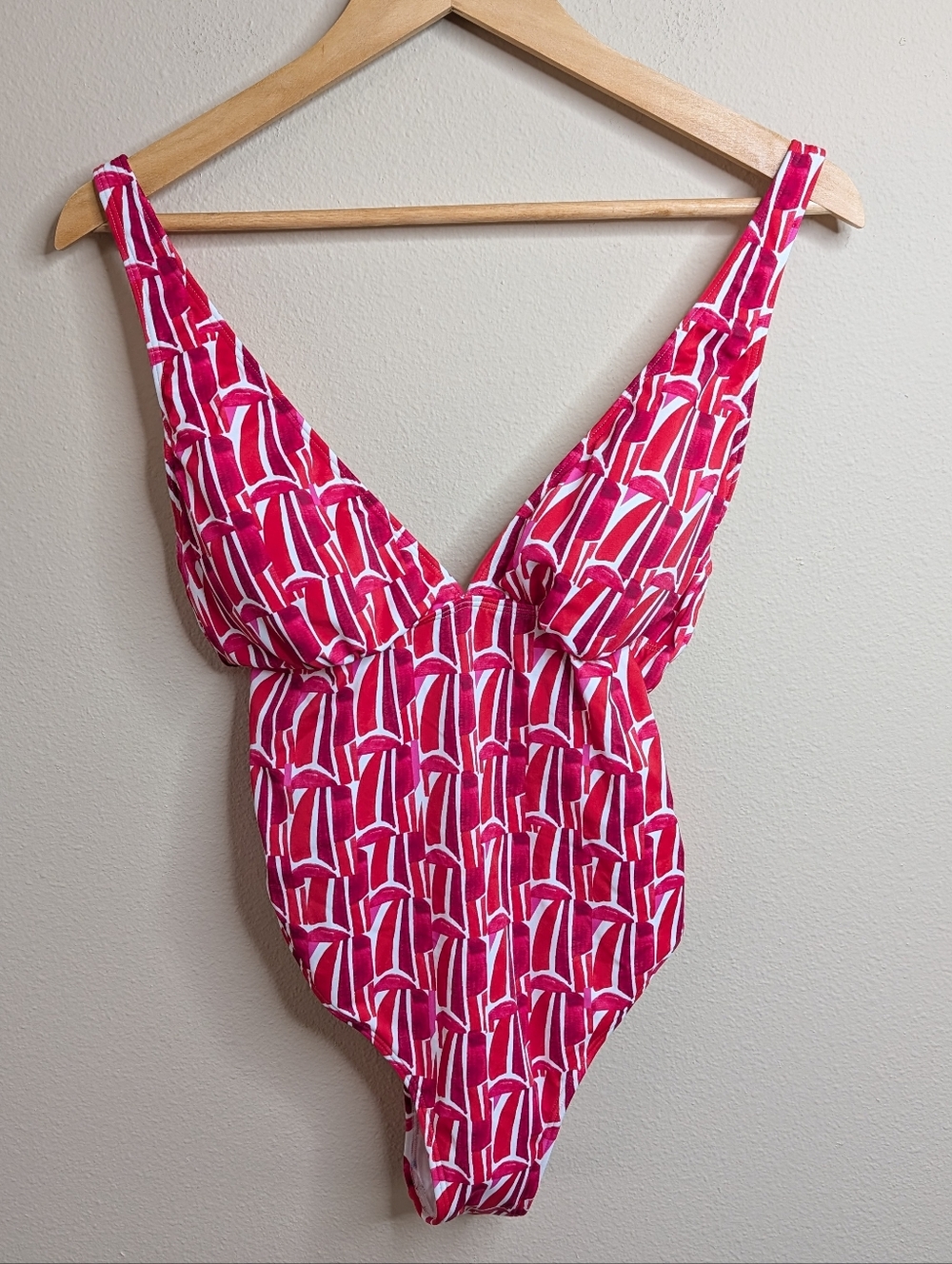 NWT Venus One Piece Swimsuit | Size 10 | Pink Red Abstract Print | V-Neck